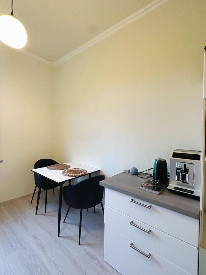 2 Schlafzimmer Waschenspuelmaschine Дуйсбург Екстериор снимка