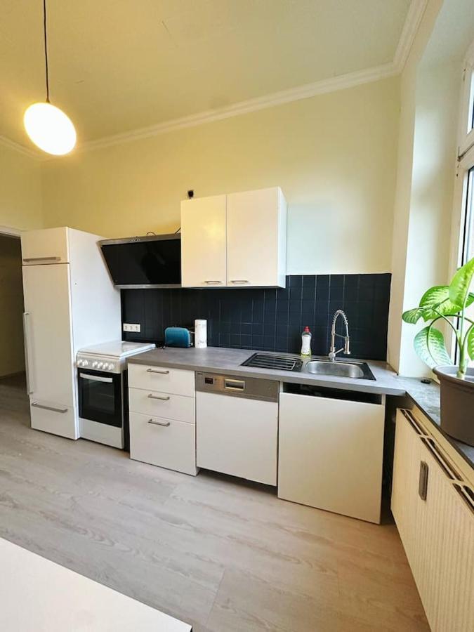 2 Schlafzimmer Waschenspuelmaschine Дуйсбург Екстериор снимка